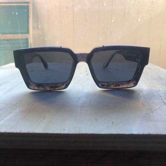 Louie Vuitton glasses - Picture 5 of 5